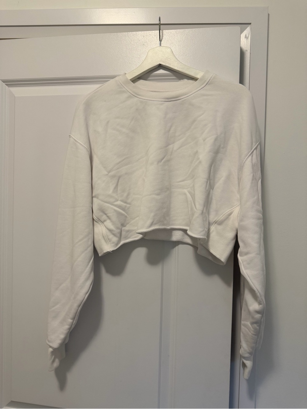 Aritzia White Cropped Crewneck Sweatshirt